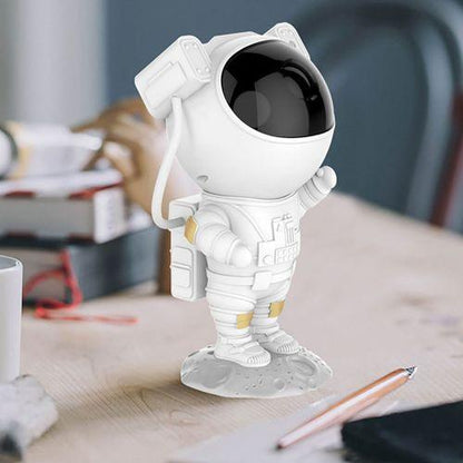 ضوء على شكل رائد فضاء - Makfool