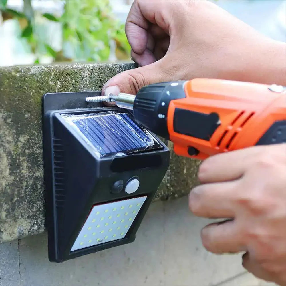 مصباح يعمل بالطاقة الشمسية مقاوم للماء (6 قطع) - Makfool